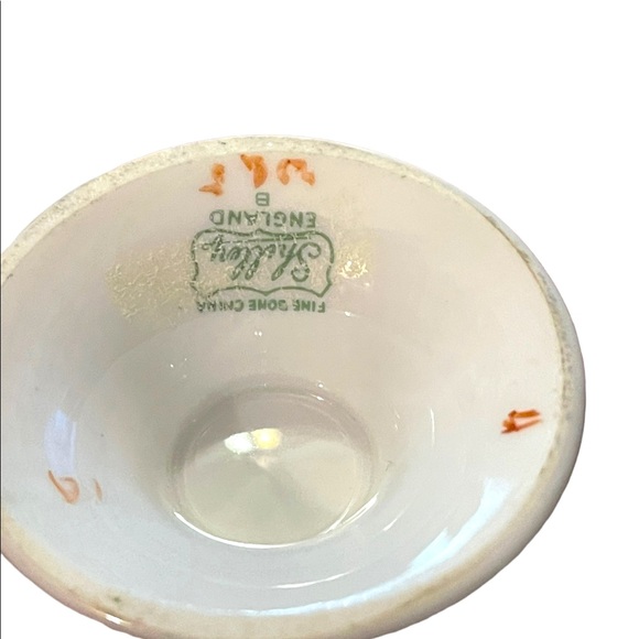 Vintage SHELLEY Tea cup and saucer Pink floral Bone China England flowe… - Picture 5 of 15